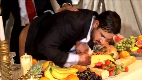 menatplay: Riotous Rimming at the Reception